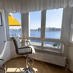 Gemuetliche Mit Meerblick Direkt Am Hafen Wilhelmshaven